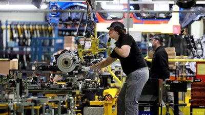 Rising Costs and Delivery Delays Plague UK Factories Amid Iran Conflict