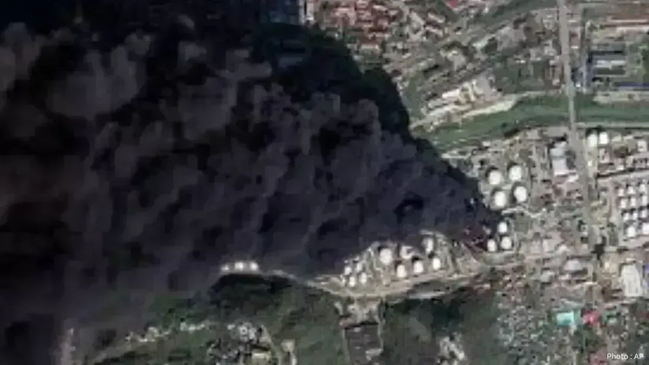 Ukraine's Drone Attacks Target Russian Oil Facilities: Economic and Environmental Fallout