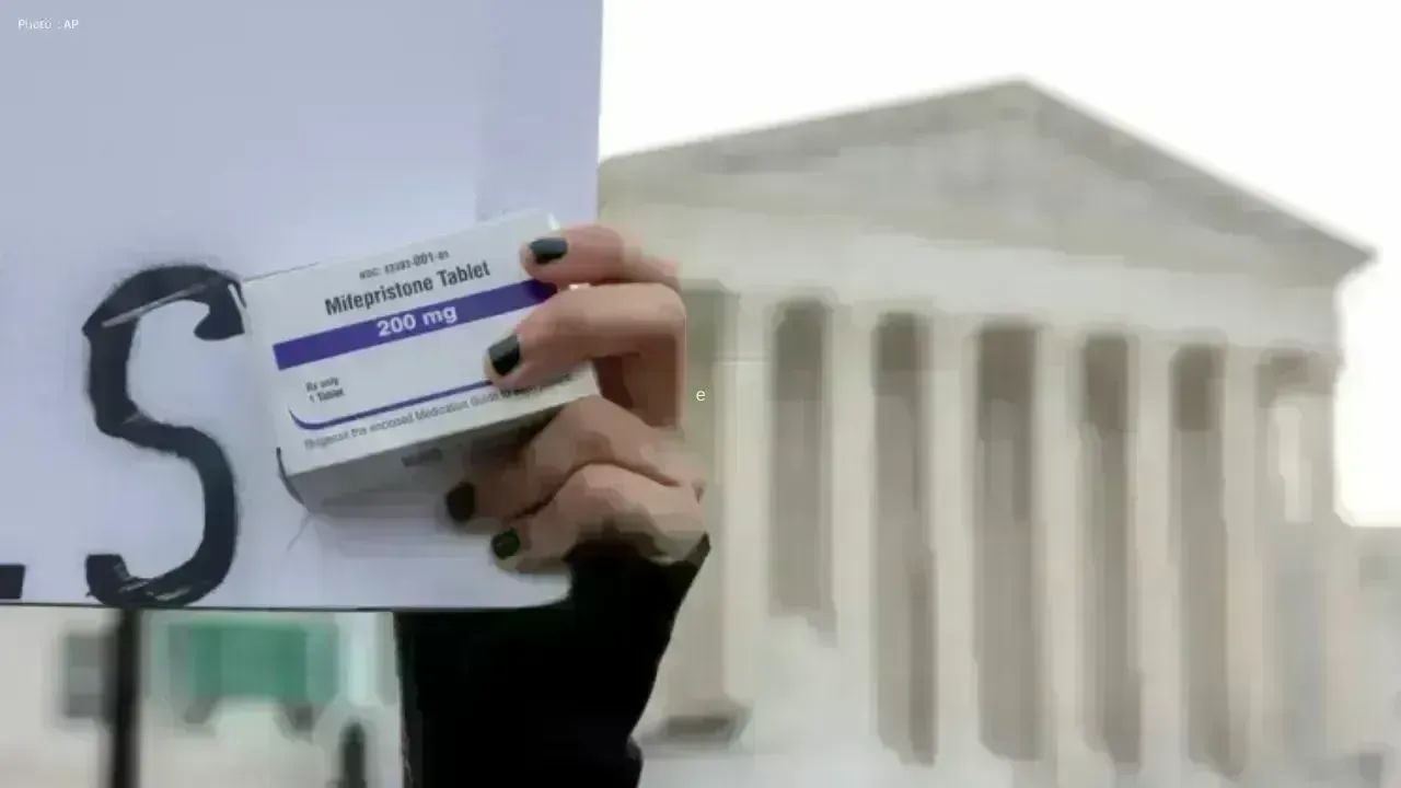 US Supreme Court Allows Mail Delivery of Abortion Pills for Now