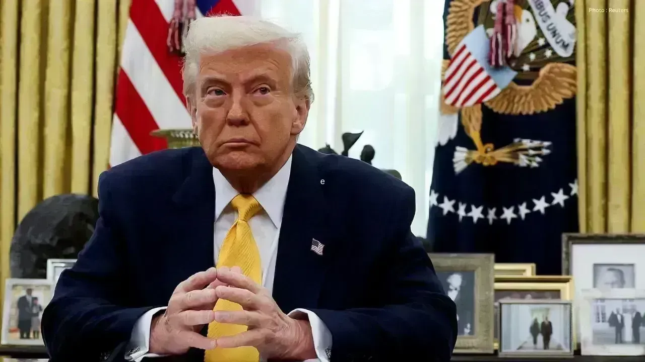 Trump Temporarily Halts Project Freedom Amid Progress in Iran Negotiations