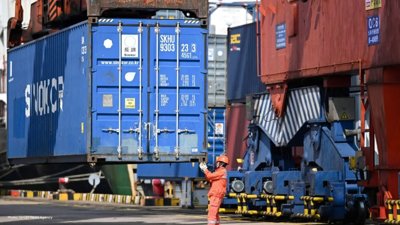 Impressive Growth in China's Service Sector for April