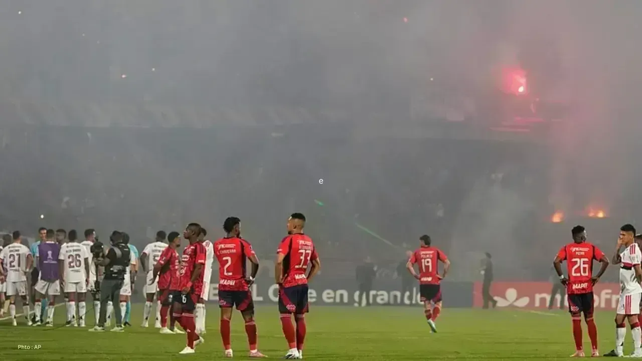 Copa Libertadores Match Abandoned Due to Fan Unrest