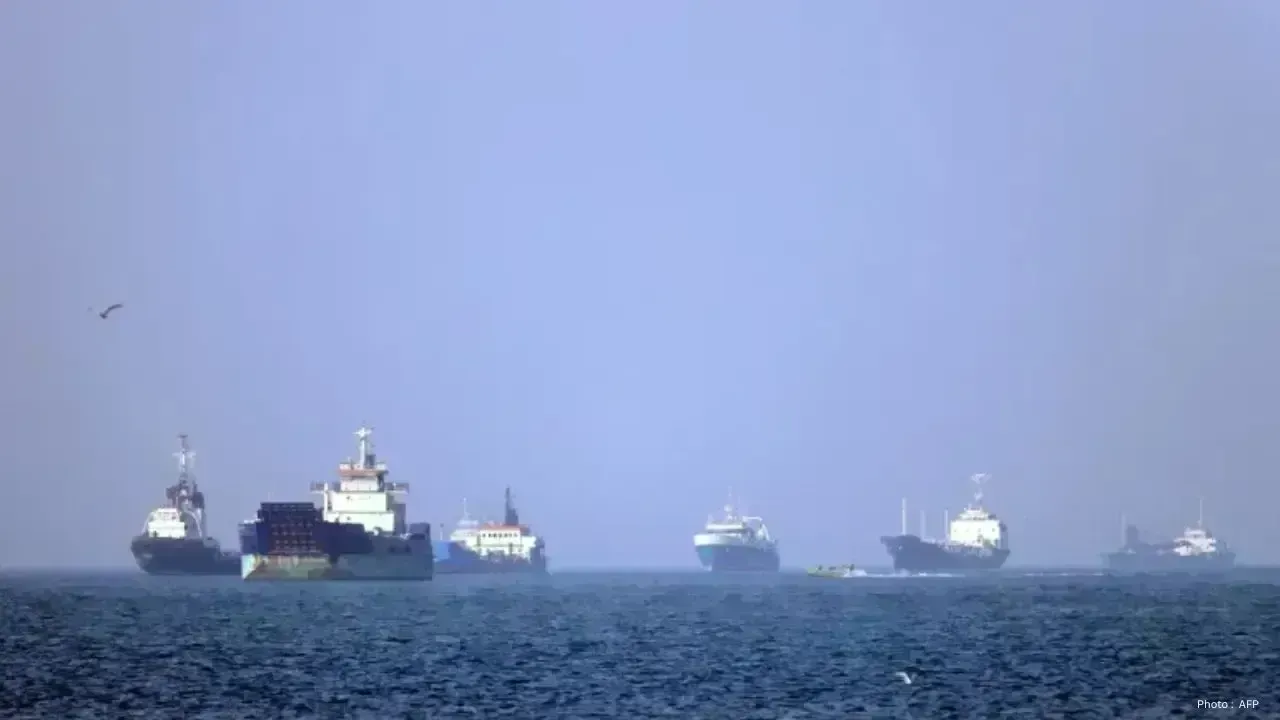 Seafarers Await Resolution as US and Iran Explore Peace Agreement