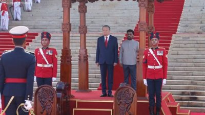 Vietnam's To Lam Honored with State Reception in Sri Lanka