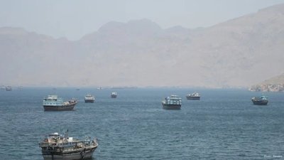 Gulf Violence Escalates: US and Iran Struggle for Peace Amid Ongoing Clashes