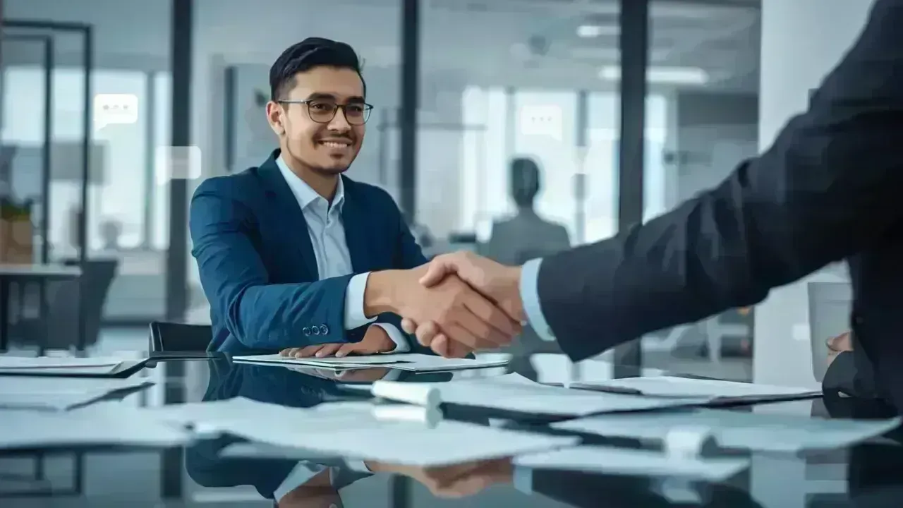 7 Effective Habits to Shine in Interviews Without Sounding Rehearsed