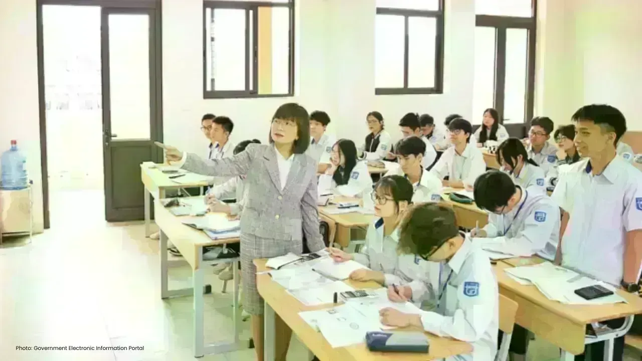 Vietnam Clarifies Rules for Student Tuition Support