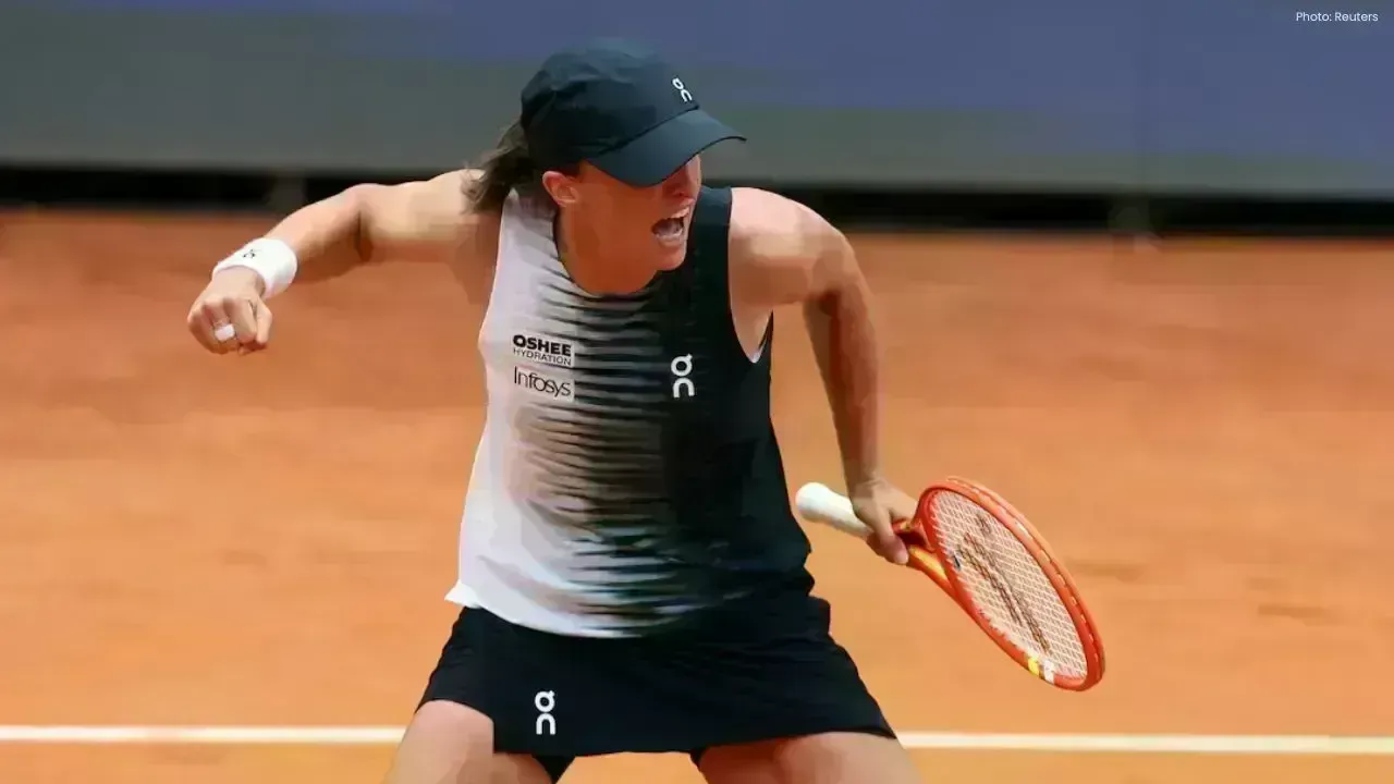Iga Swiatek Triumphs Over Jessica Pegula to Secure Spot in Italian Open Semi-Finals