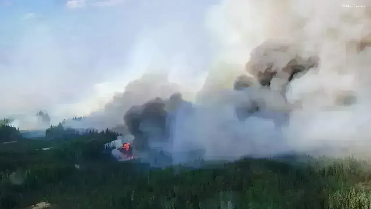 Sundre Wildfire Prompts Evacuation Alerts in Alberta