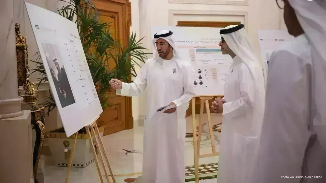 Sheikh Hazza Assesses Development at Al Ain Talent Hub, Enhances Emiratisation Efforts