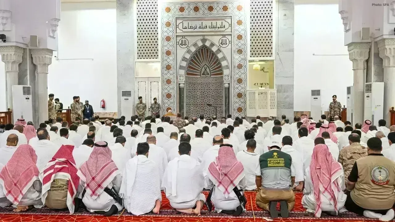 Arafah Sermon at Namirah Mosque Emphasizes Faith and Unity