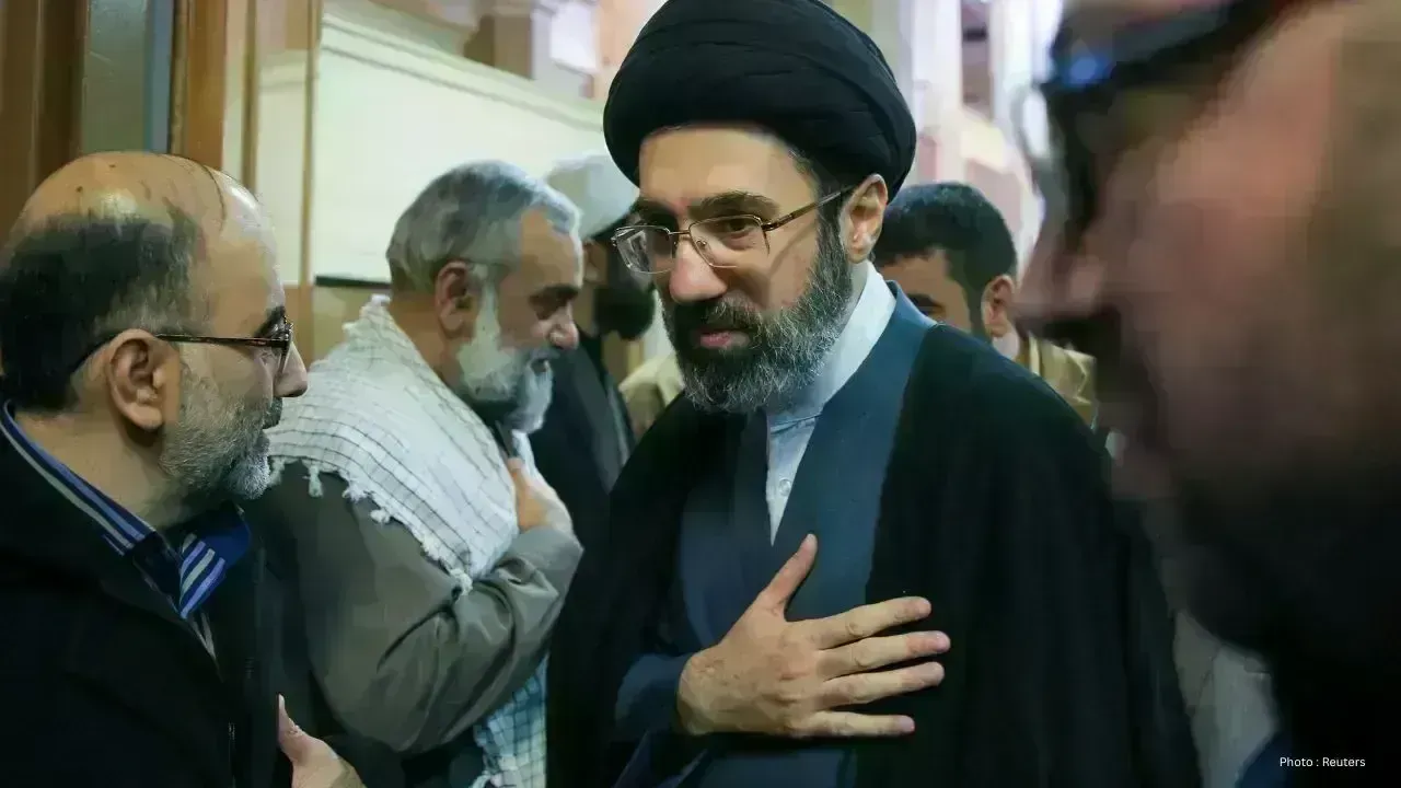 Khamenei's Hidden State Stalls US-Iran Negotiations