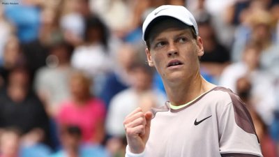 Jannik Sinner Overpowers Clement Tabur in French Open Opener