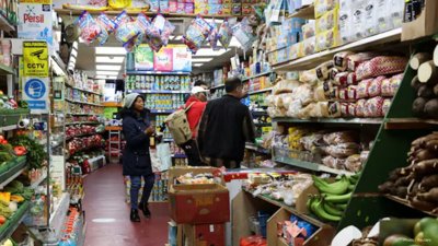 UK Grocery Inflation Stabilizes Despite Global Challenges