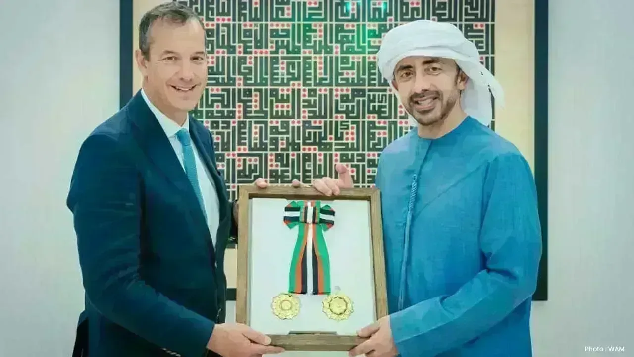 UAE Bestows Independence Order Upon UK Ambassador