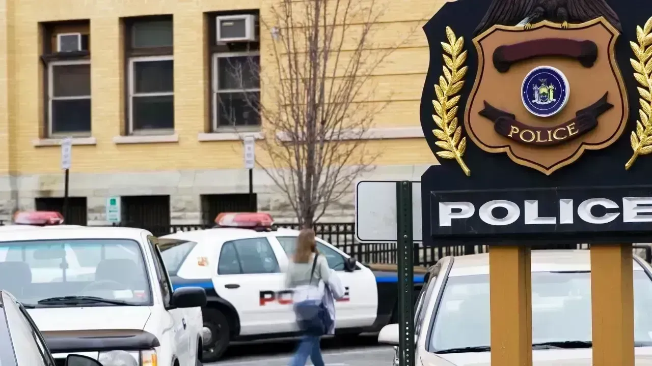 Inquiry Launched After Hostage Situation and Fire Result in Man's Death in Manitoba