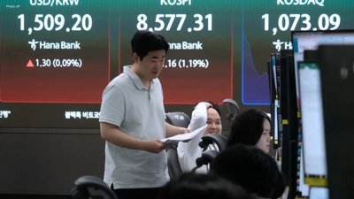 Asian Markets Surge as AI-Driven Optimism Takes Hold