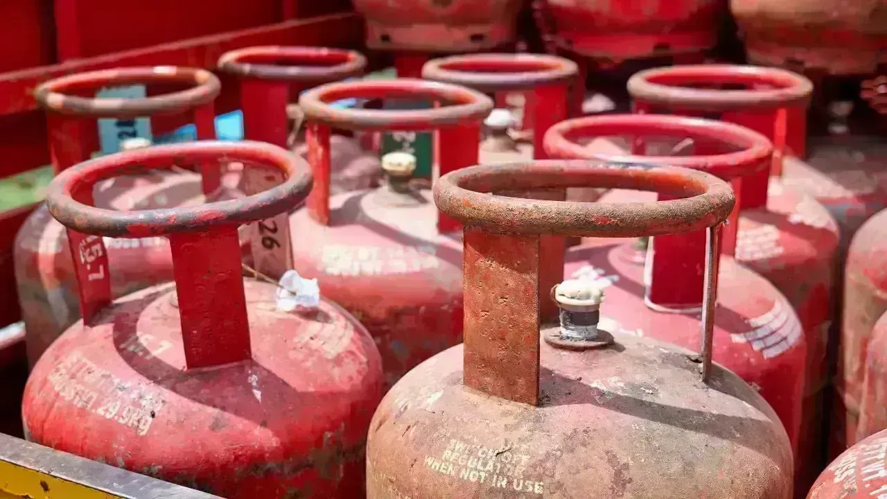 Severe Burns Result from LPG Explosion in Alor Gajah Home