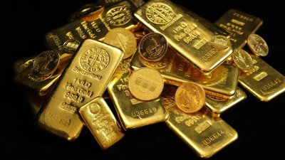 Gold Prices Dip as Inflation and Interest Rate Concerns Mount