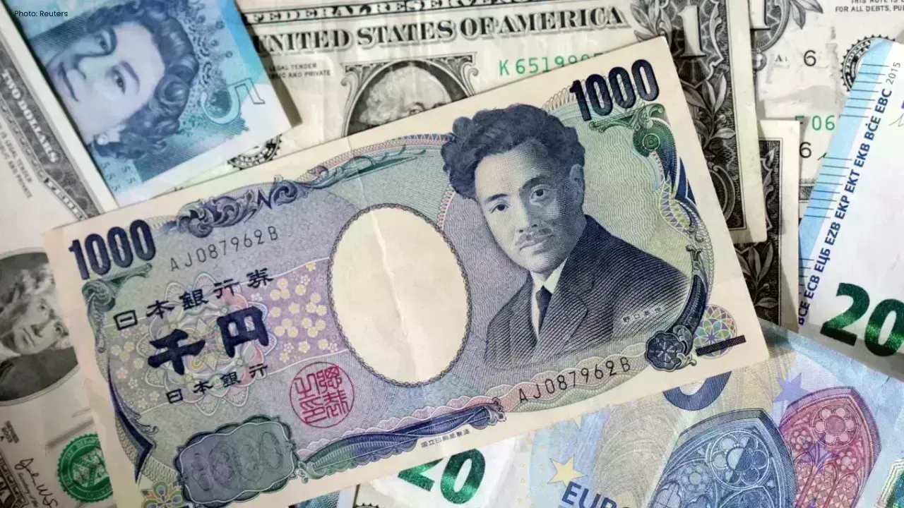 Yen Remains Close to 160 as Dollar Gains from Gulf Crisis Concerns