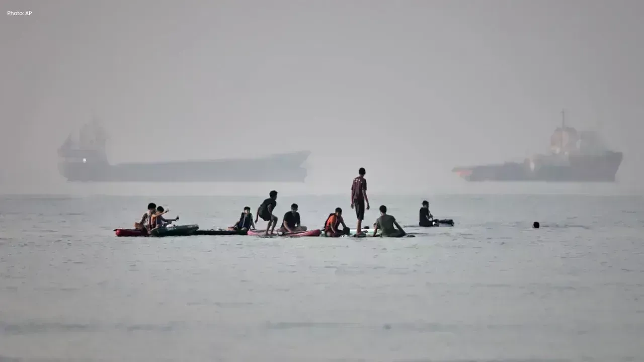 Bahrain Activates Sirens as Iranian Missiles Threaten the Gulf