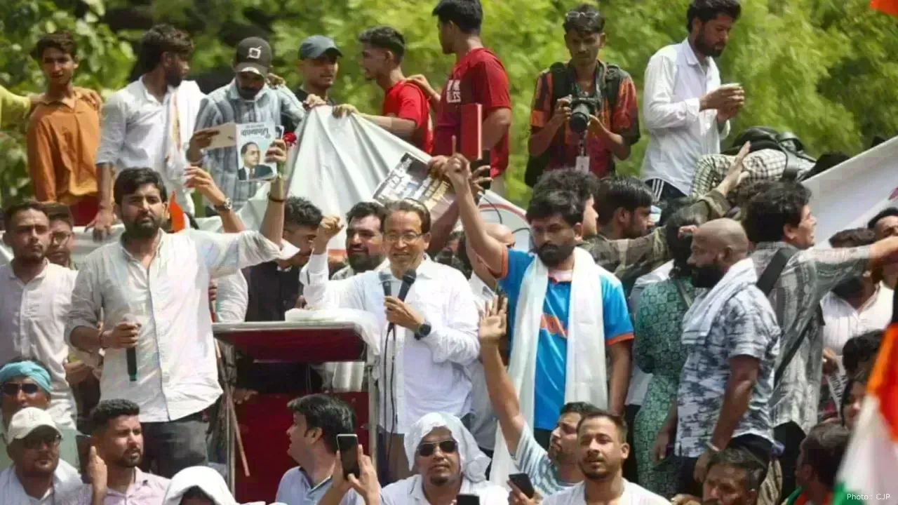 Students Rally at Jantar Mantar: A Call for Educational Accountability
