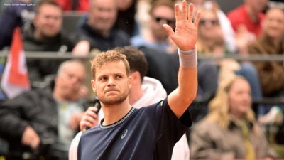 Bellucci Advances as Hanfmann Exits Stuttgart Open