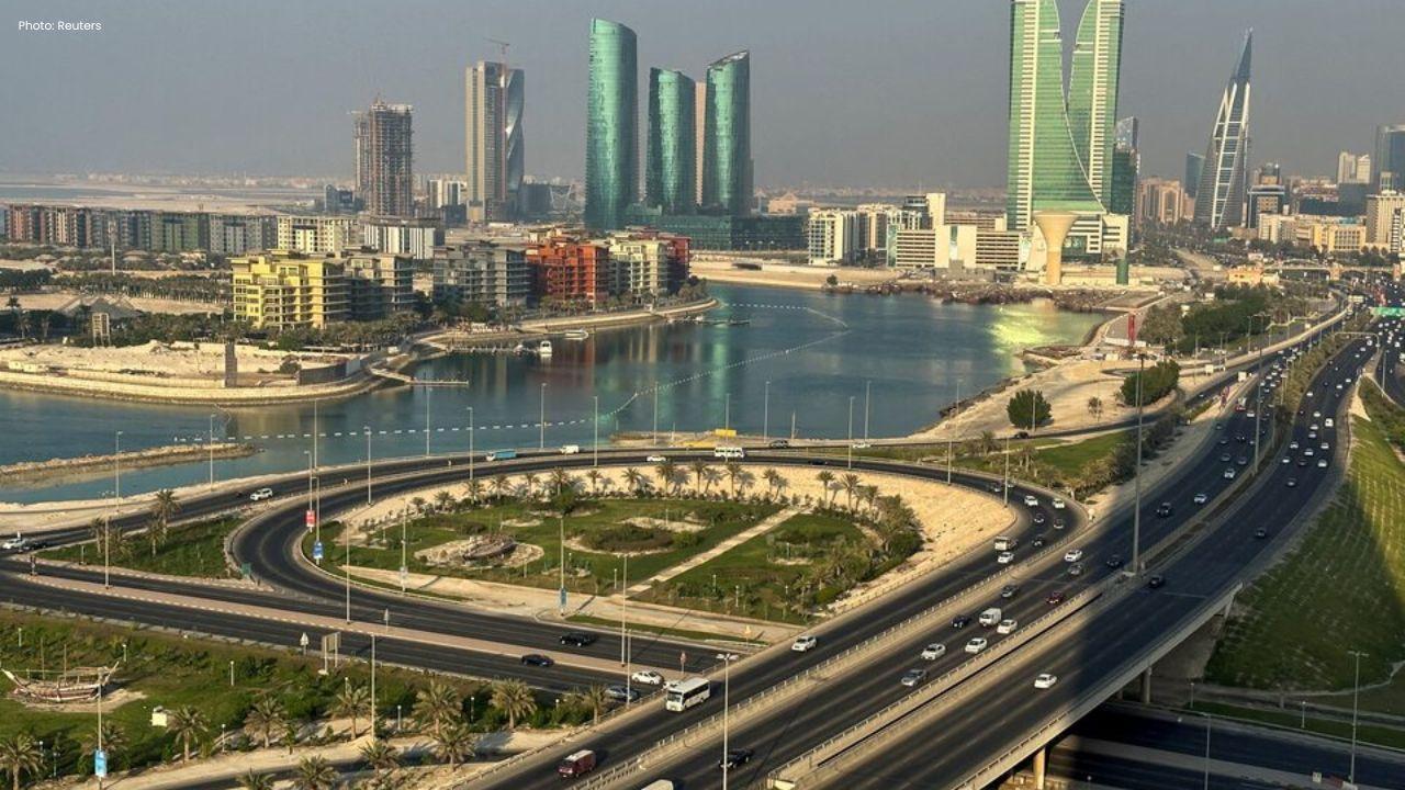 Bahrain Braces for 44°C Heat as Strong Winds Sweep Region