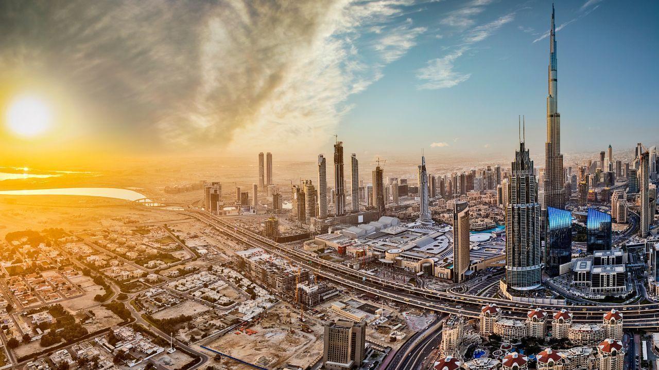 UAE Braces for Dusty Winds and 47°C Weekend Heat