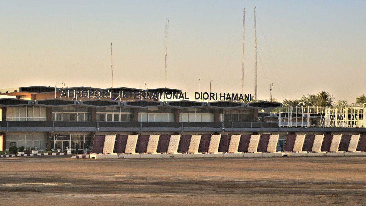 35 Killed as Militants Launch Deadly Attack on Niger Airport