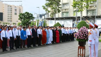 Tribute to Ho Chi Minh City’s 50th Anniversary by President To Lam