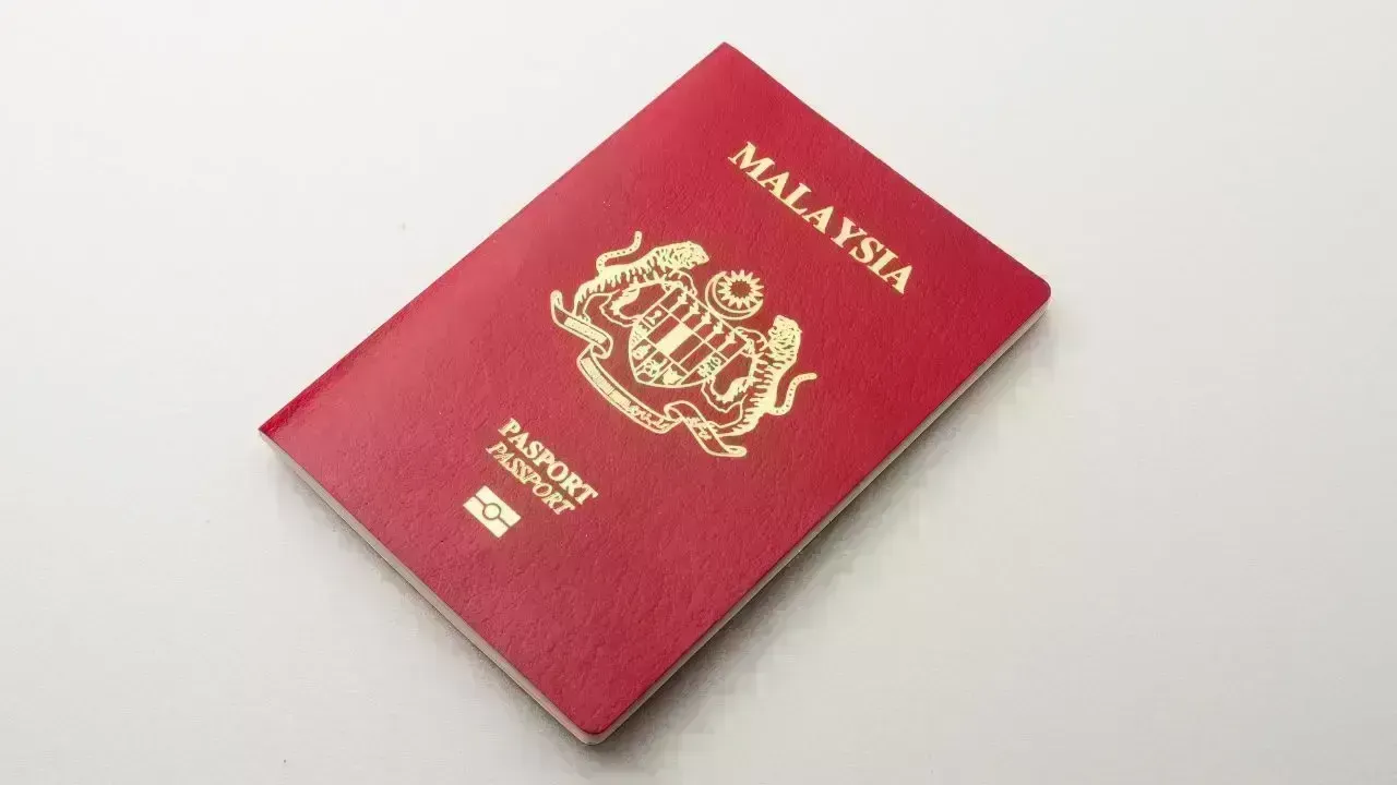 Malaysia Launches New 10-Year Passport Across the Nation