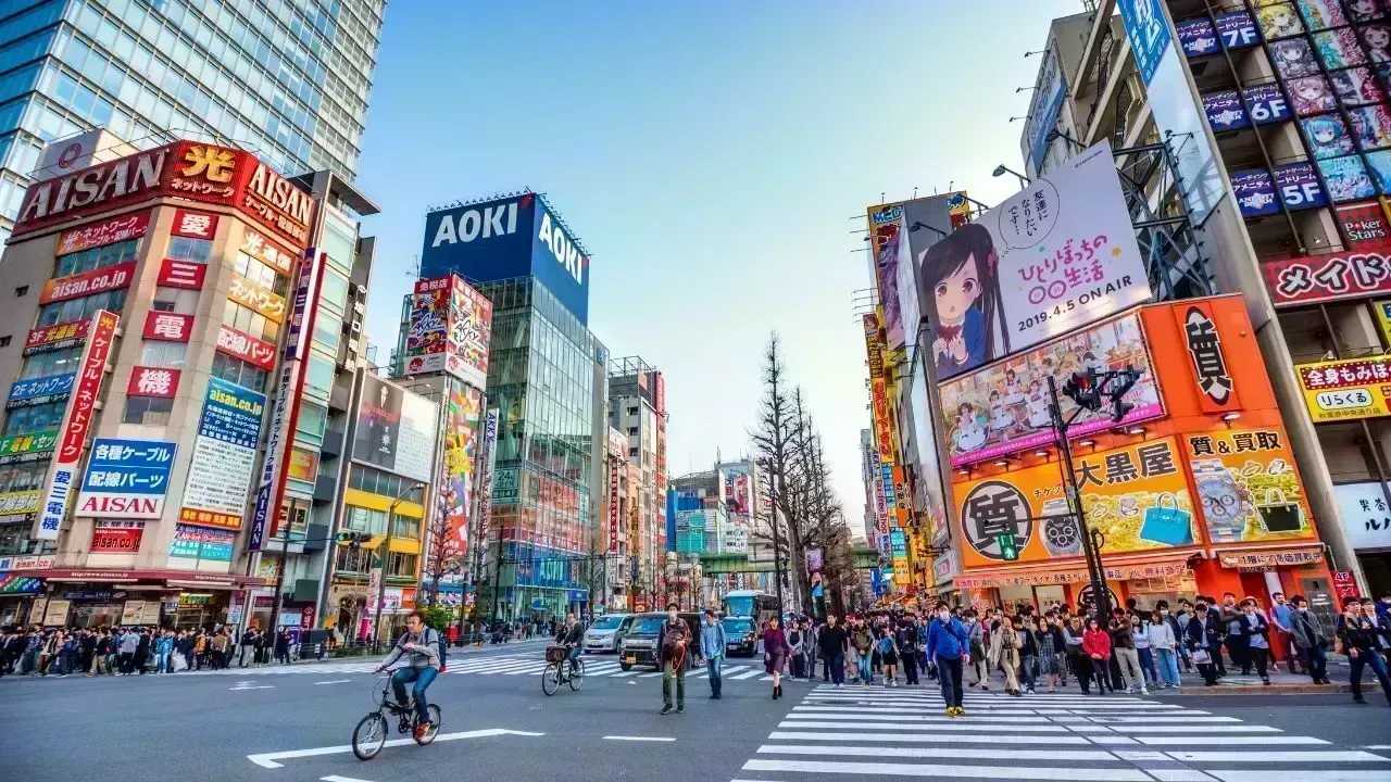 Japan Sees 1% Decline in First-Half Tourist Arrivals Despite 20 Million Visitors