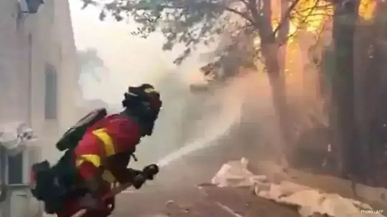 Spain Issues National Emergency as Fires Loom Over Madrid