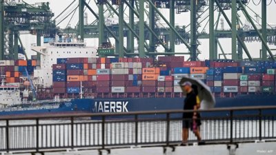 US Enforces 12.5% Tariff on Singaporean Exports Amid Labour Concerns