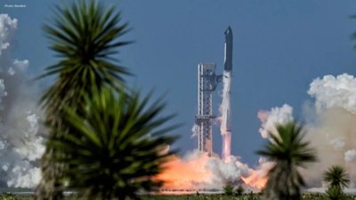 SpaceX Starship Completes First Successful Test Flight After IPO