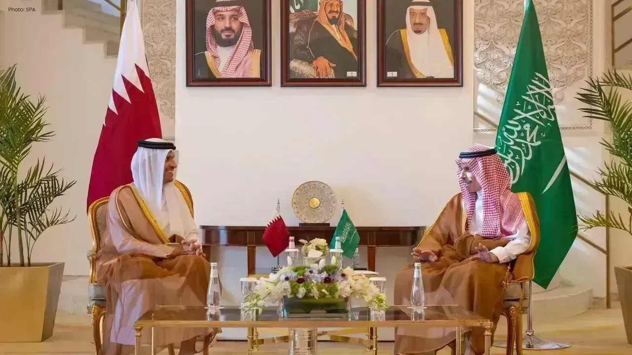 Saudi, Qatar Leaders Discuss Regional Security and Cooperation