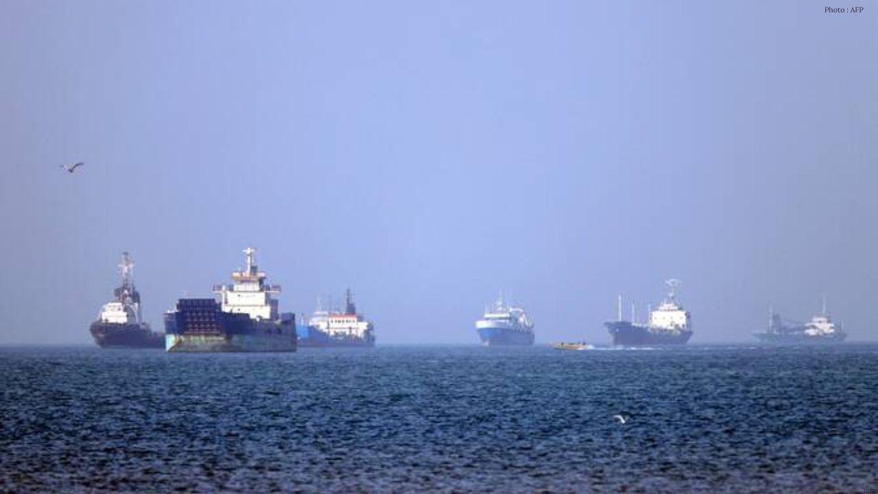 Iran Allows Iraqi Oil Tankers Through Hormuz