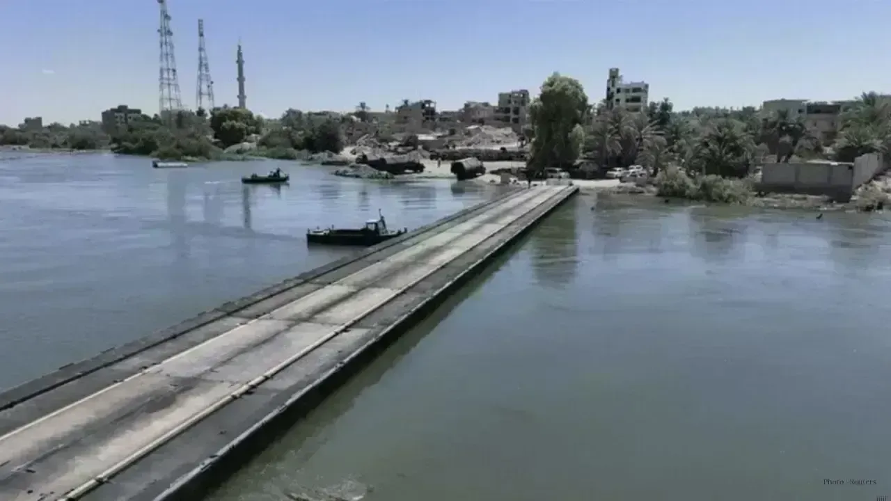 Floating Bridge Over Euphrates Completed by Türkiye and Syria