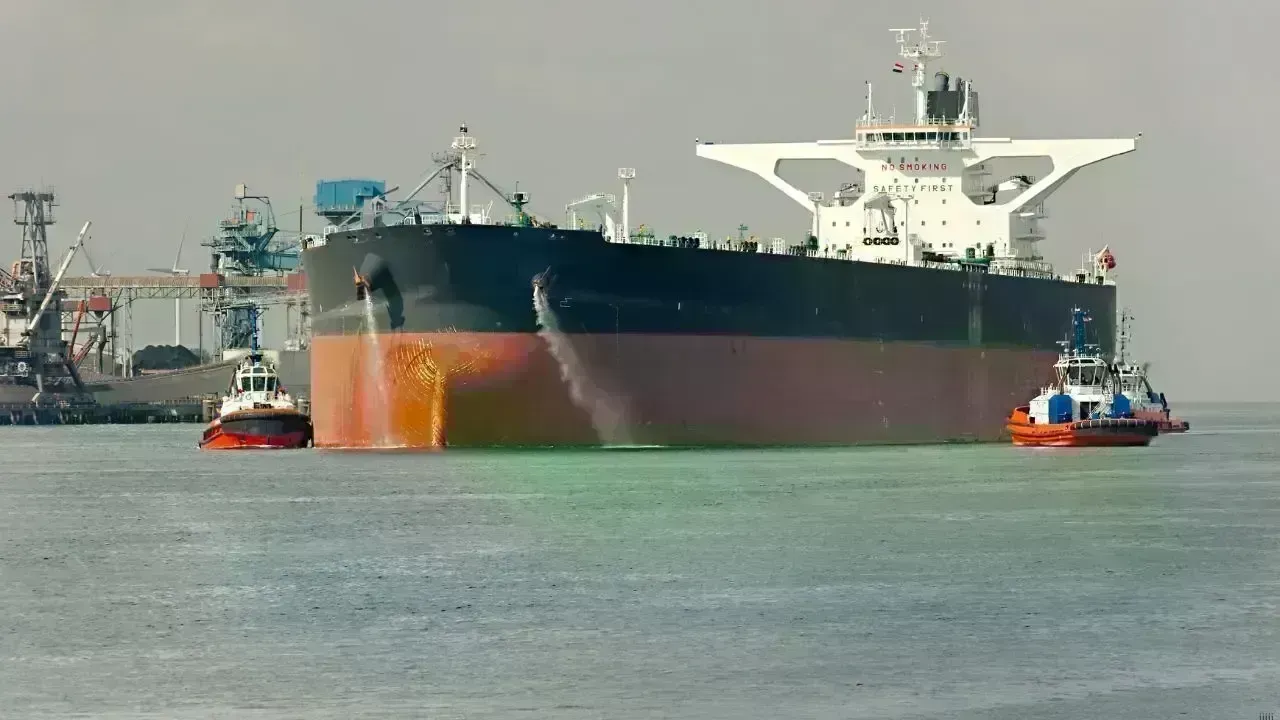 Fatal Attack on Saudi Tanker Linked to Iran: Two Sailors Dead