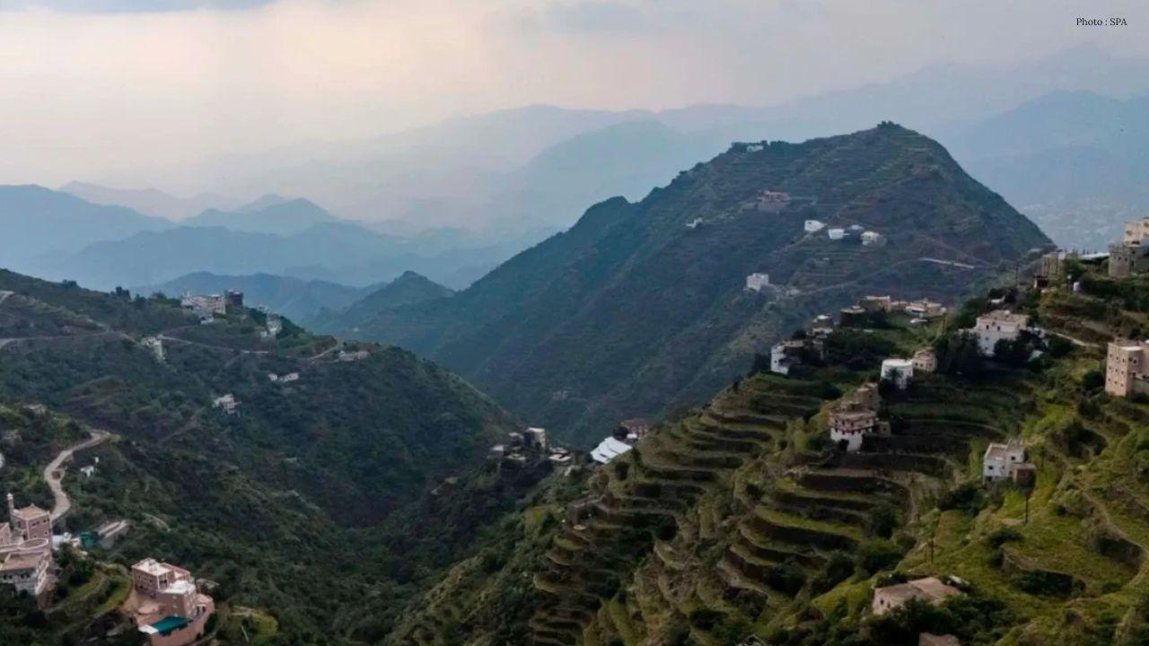 Khasher Mountain Peak Emerges as a Saudi Tourist Gem