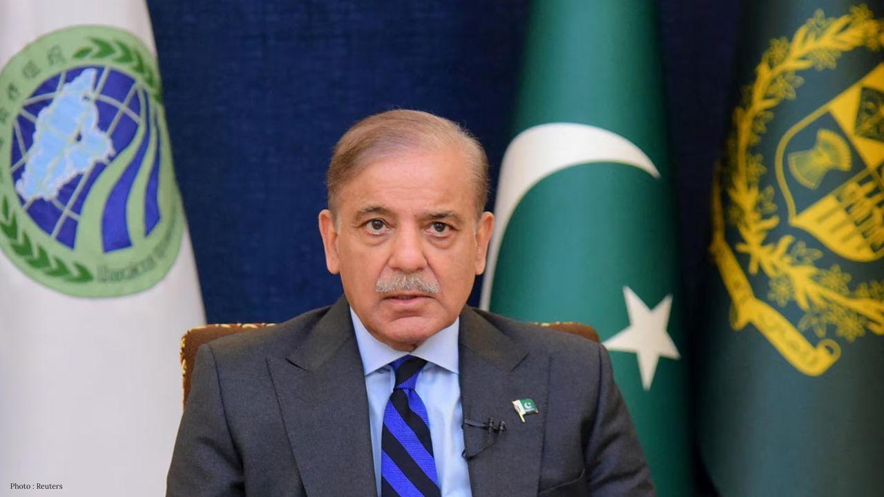 Shehbaz Sharif Calls Houthi Threats to Holy Sites a Red Line